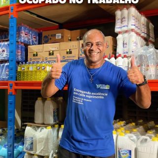 Quer parecer extremamente ocupado no trabalho sem ninguém desconfiar? 👀😂

Ande rápido segurando alguns papéis, olhe para o computador com expressão preocupada e, claro, solte um clássico: “hoje tá uma loucura!”

Brincadeiras à parte, por aqui a gente sabe que rotina de empresa já tem demanda suficiente, e ficar correndo atrás do que acabou não precisa ser mais uma. 

A DisFá facilita o abastecimento da sua empresa para você gastar energia com o que realmente importa.

📲 Faça sua cotação: (81) 3454-0035

#HumorCorporativo #RotinaDeTrabalho #VidaNoEscritório #SuprimentosParaEmpresas #DisFá