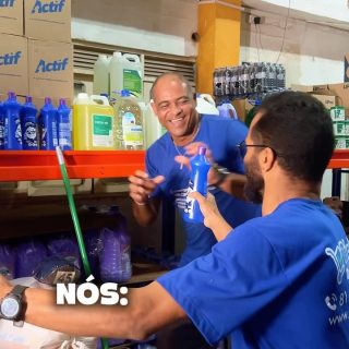 Ele pediu trabalho em equipe. Só não explicou COMO. 😂

Por aqui, a equipe levou a missão a sério… talvez até demais.

Entre pedidos, estoque, atendimento e aquela correria que toda empresa conhece, trabalhar junto faz parte da rotina,  e umas boas risadas também. 💙💚

😂 Marca aqui aquela pessoa do trabalho que faria exatamente isso com você

#TrabalhoEmEquipe #HumorNoTrabalho #RotinaDeTrabalho #EquipeDisFá #DisFá